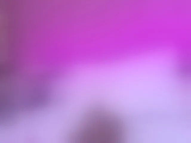 Live sex webcam photo for CrysttalMoon #292550855
