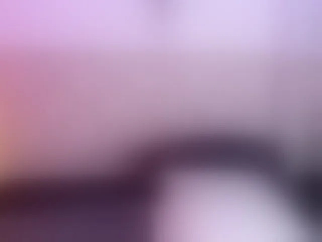 Live sex webcam photo for CrysttalMoon #293724421
