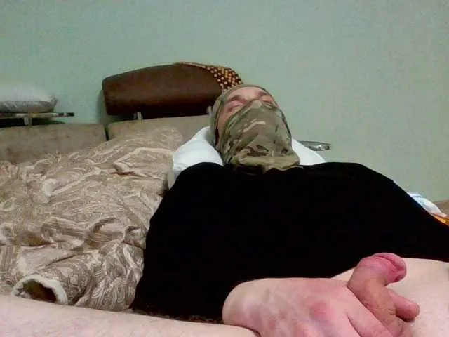 Live sex webcam photo for CsLAN #277941990