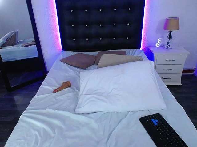 Live sex webcam photo for Cuckold-lover #276966930