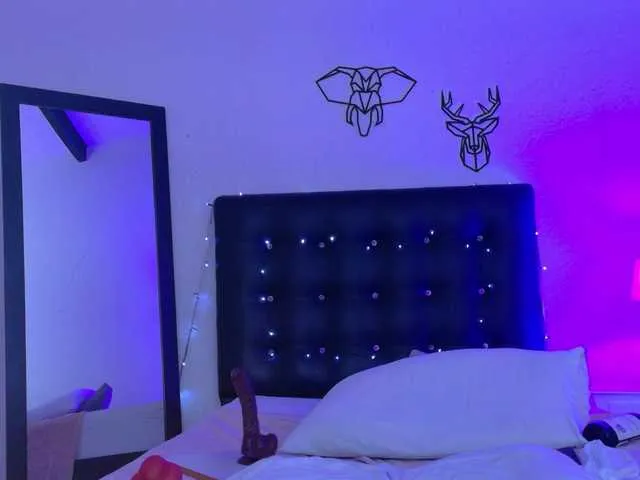 Live sex webcam photo for Cuckold-lover #291351593
