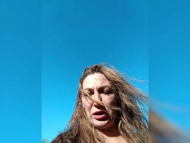 Live sex webcam photo for CumSquirtReal #275766127