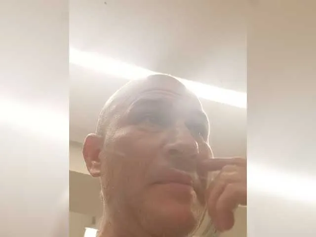 Live sex webcam photo for CumSquirtReal #276038494