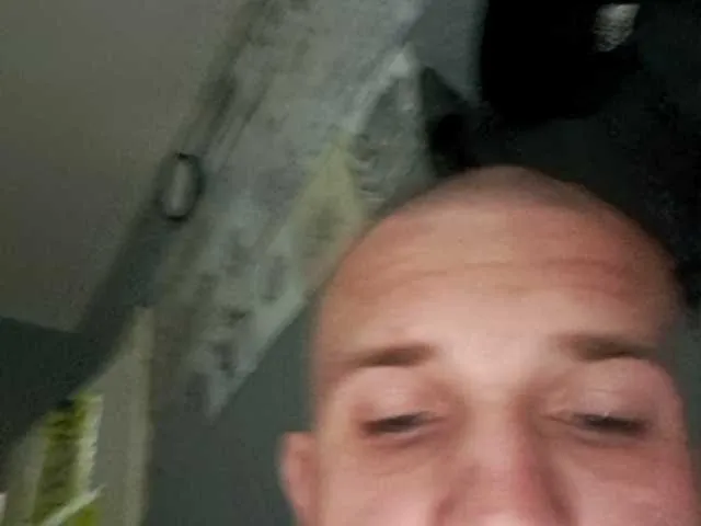 Live sex webcam photo for Curefordevill #276137866