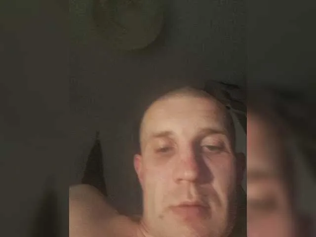 Live sex webcam photo for Curefordevill #277020072