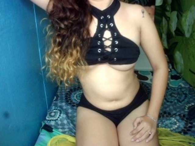 Live sex webcam photo for CurleyRizza21 #278081448