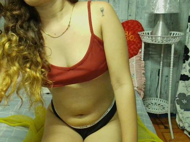 Live sex webcam photo for CurleyRizza21 #278310204