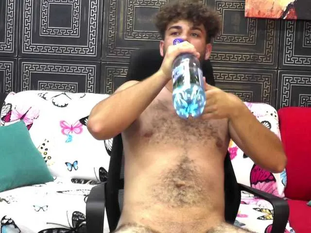 Live sex webcam photo for CurlyDiamond #280112379