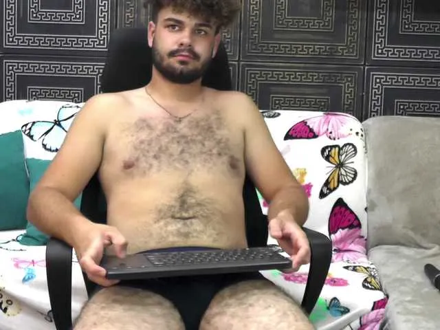 Live sex webcam photo for CurlyDiamond #283000780