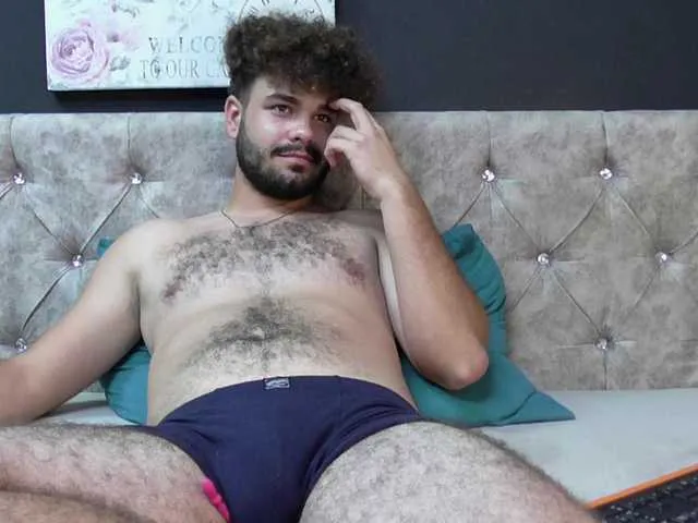 Live sex webcam photo for CurlyDiamond #286716263