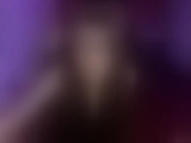Live sex webcam photo for CurlyScarlett13 #292811503