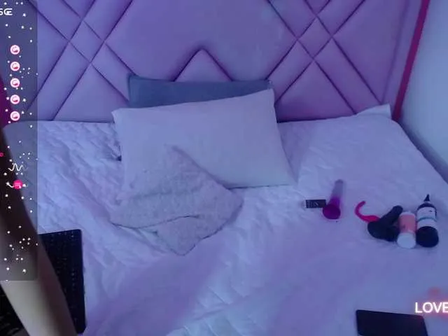 Live sex webcam photo for Curlyhornystepsis #288071335