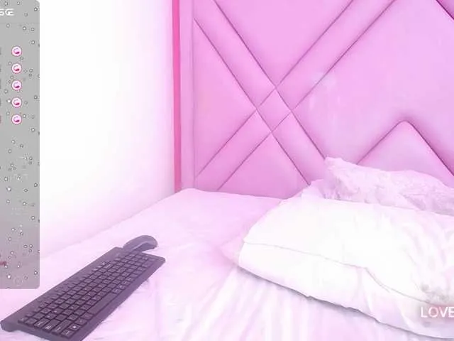 Live sex webcam photo for Curlyhornystepsis #288071345