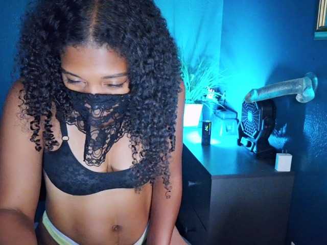 Live sex webcam photo for Curlynony #289341695