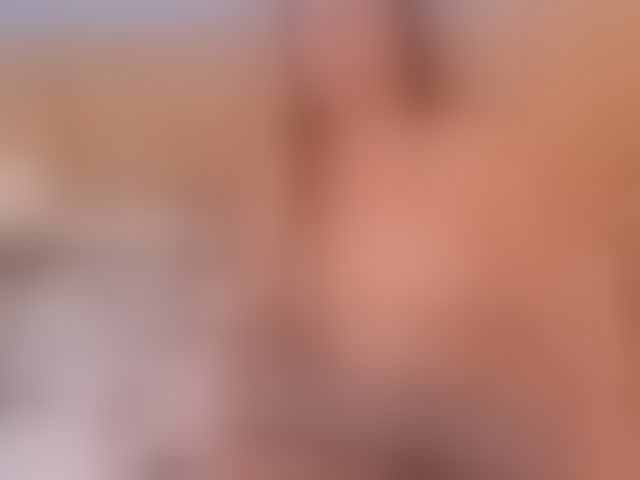 Live sex webcam photo for CurvyEmma #294038690