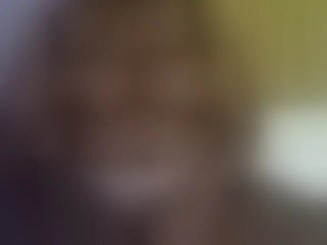 Live sex webcam photo for Curvysexy #294255692