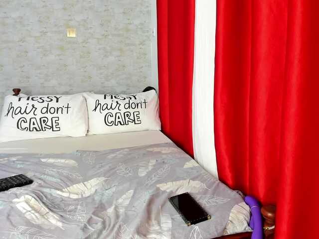 Live sex webcam photo for Cute-And-Sexy #274168400