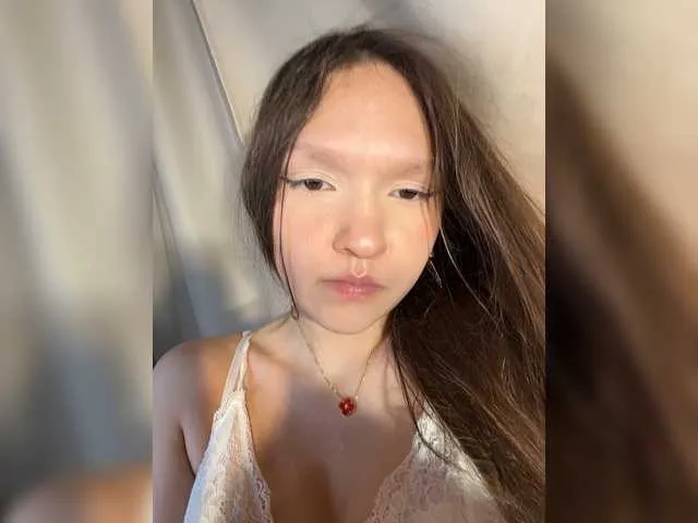 Live sex webcam photo for Cute-Lolly #294023439
