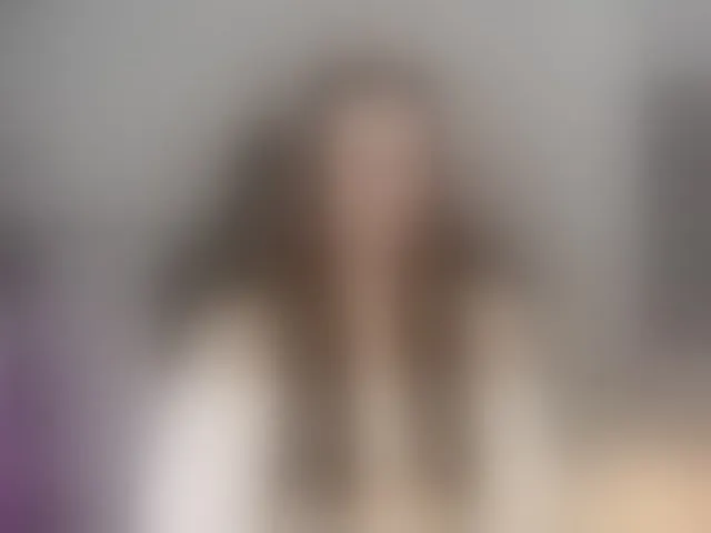 Live sex webcam photo for Cute-Shy #294183993