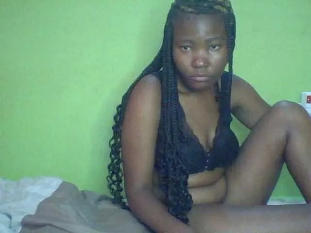 Live sex webcam photo for Cute-latasha #293160090