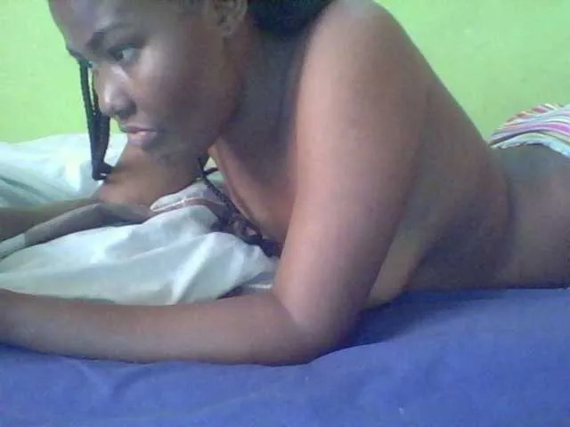 Live sex webcam photo for Cute-latasha #293206945