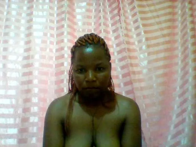 Live sex webcam photo for Cute-tashb #293343020