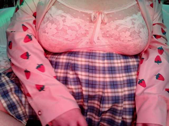 Live sex webcam photo for Cute-tension #273516318