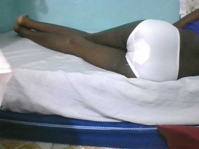 Live sex webcam photo for Cute-vee #290314952