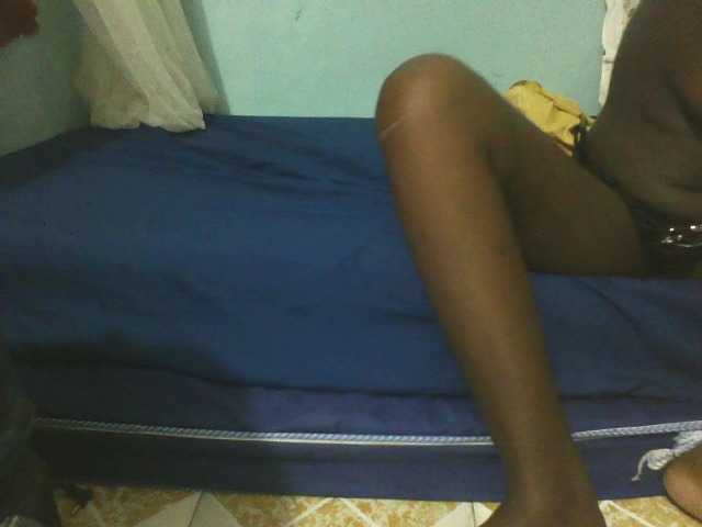 Live sex webcam photo for Cute-vee #290392929