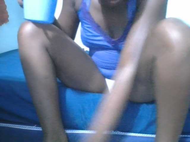 Live sex webcam photo for Cute-vee #290507528