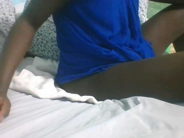 Live sex webcam photo for Cute-vee #290596168