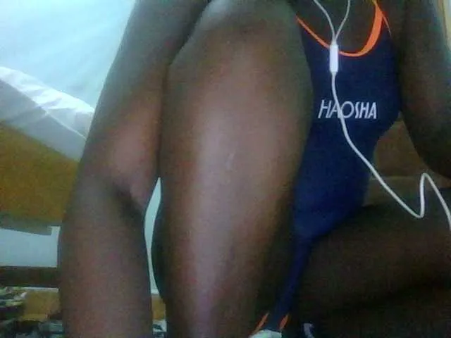 Live sex webcam photo for Cute-vee #291037492