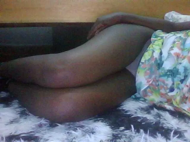 Live sex webcam photo for Cute-vee #291062759