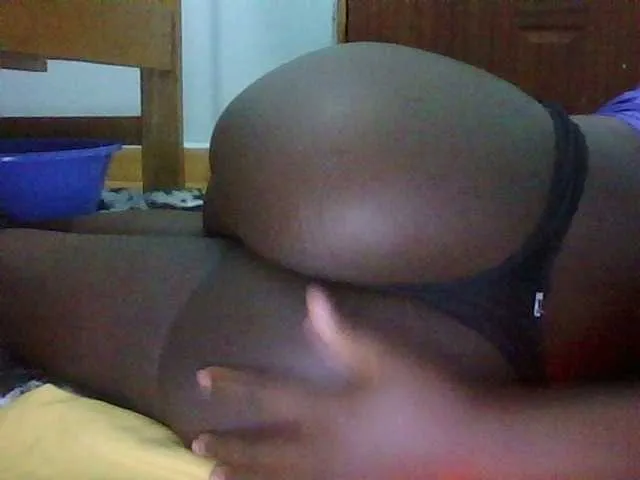 Live sex webcam photo for Cute-vee #291118831