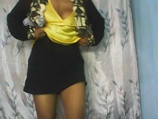 Live sex webcam photo for Cute0403 #290975716