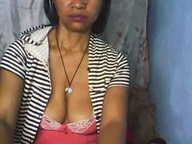 Live sex webcam photo for Cute0403 #292163312