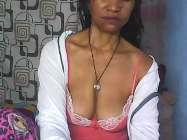 Live sex webcam photo for Cute0403 #292394229