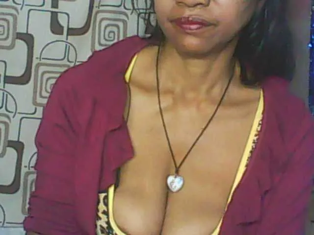 Live sex webcam photo for Cute0403 #294130688