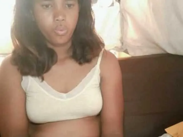 Live sex webcam photo for Cute69mimi #291043286