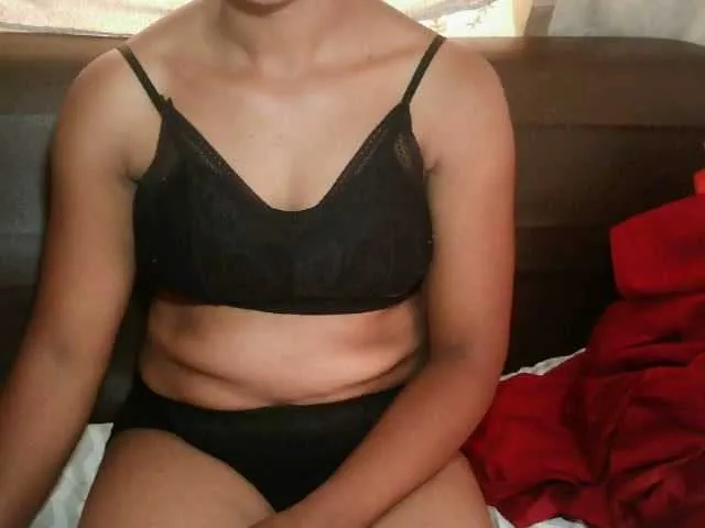 Live sex webcam photo for Cute69mimi #291069680