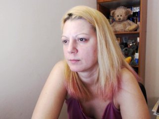 Live sex webcam photo for CuteJ #287901185