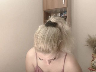 Live sex webcam photo for CuteJ #287901189