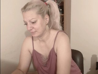 Live sex webcam photo for CuteJ #287901202