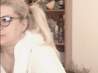 Live sex webcam photo for CuteJ #287901216