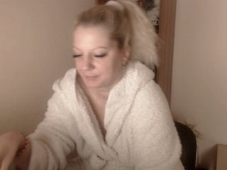 Live sex webcam photo for CuteJ #287901249