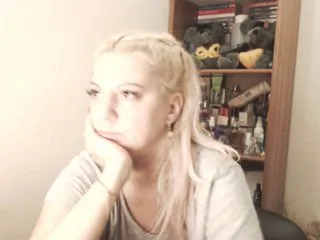 Live sex webcam photo for CuteJ #287901285