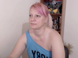 Live sex webcam photo for CuteJ #227391175
