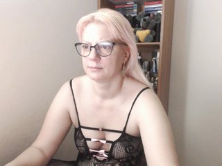 Live sex webcam photo for CuteJ #229723041