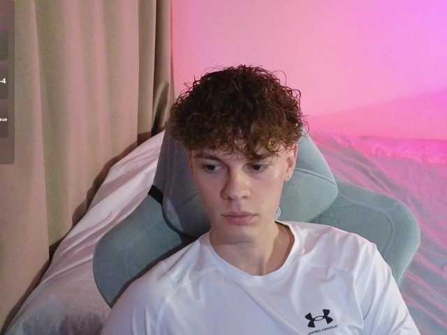 Live sex webcam photo for CuteThomas #292083464