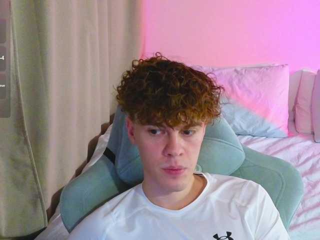 Live sex webcam photo for CuteThomas #292263545